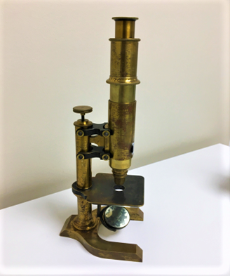 Microscopio monocular compuesto. W. y H. Seibert. Alemania. c. 1900.