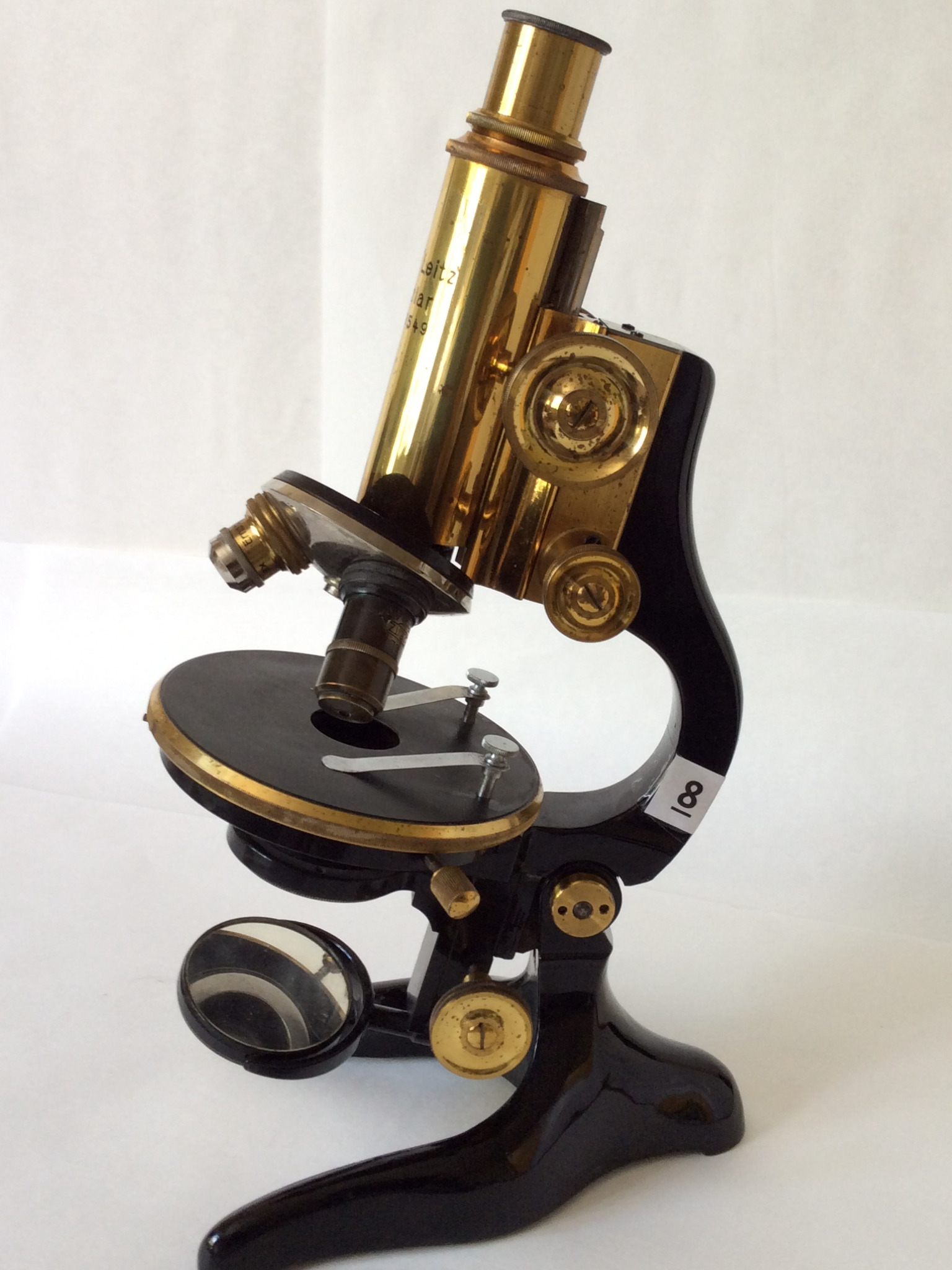 23. Microscopio monocular compuesto. Leitz. Alemania.1927