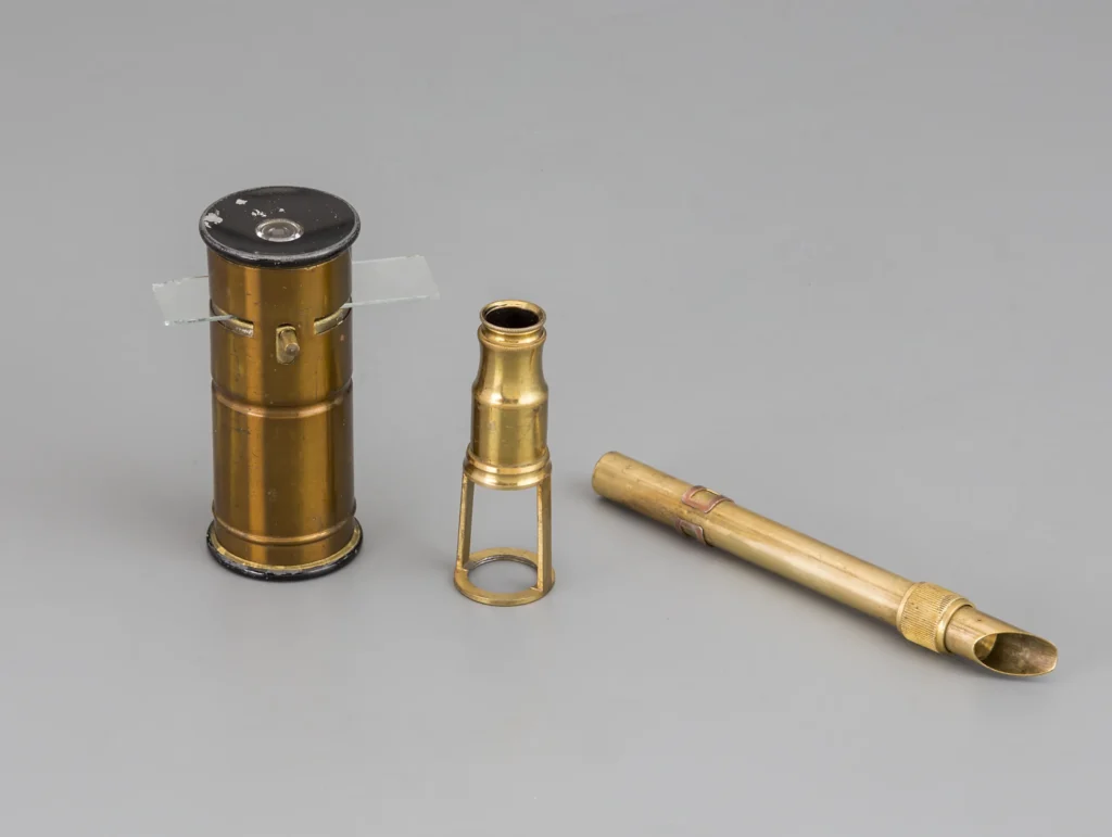 Pluma microscopio.Inglaterra. c.1900.