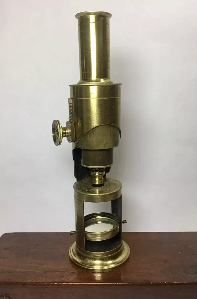 Gran microscopio compuesto de barril. 1800