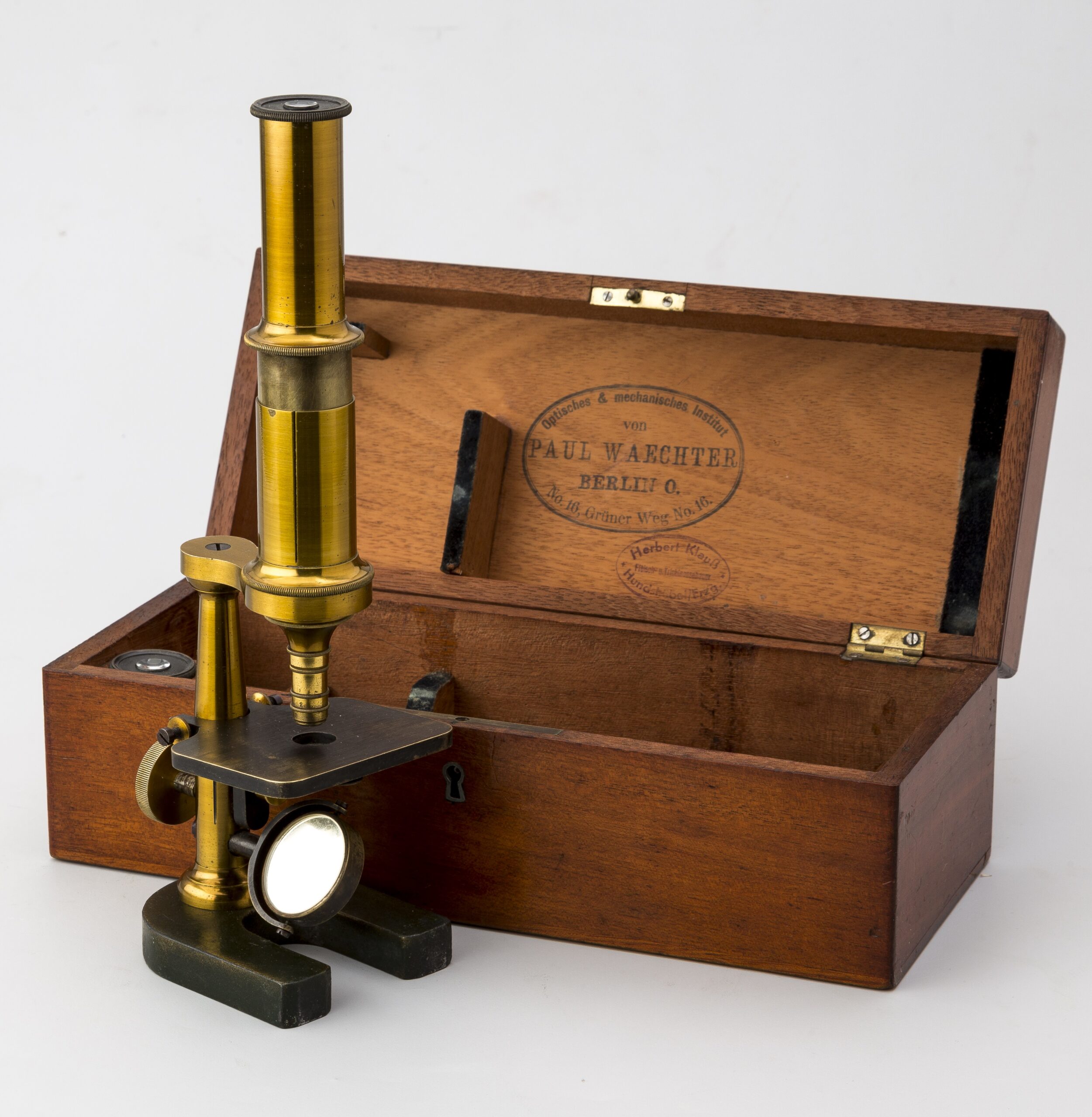 51e. Microscopio monocular Waechter P. Berlín. Modelo Stativ IV.