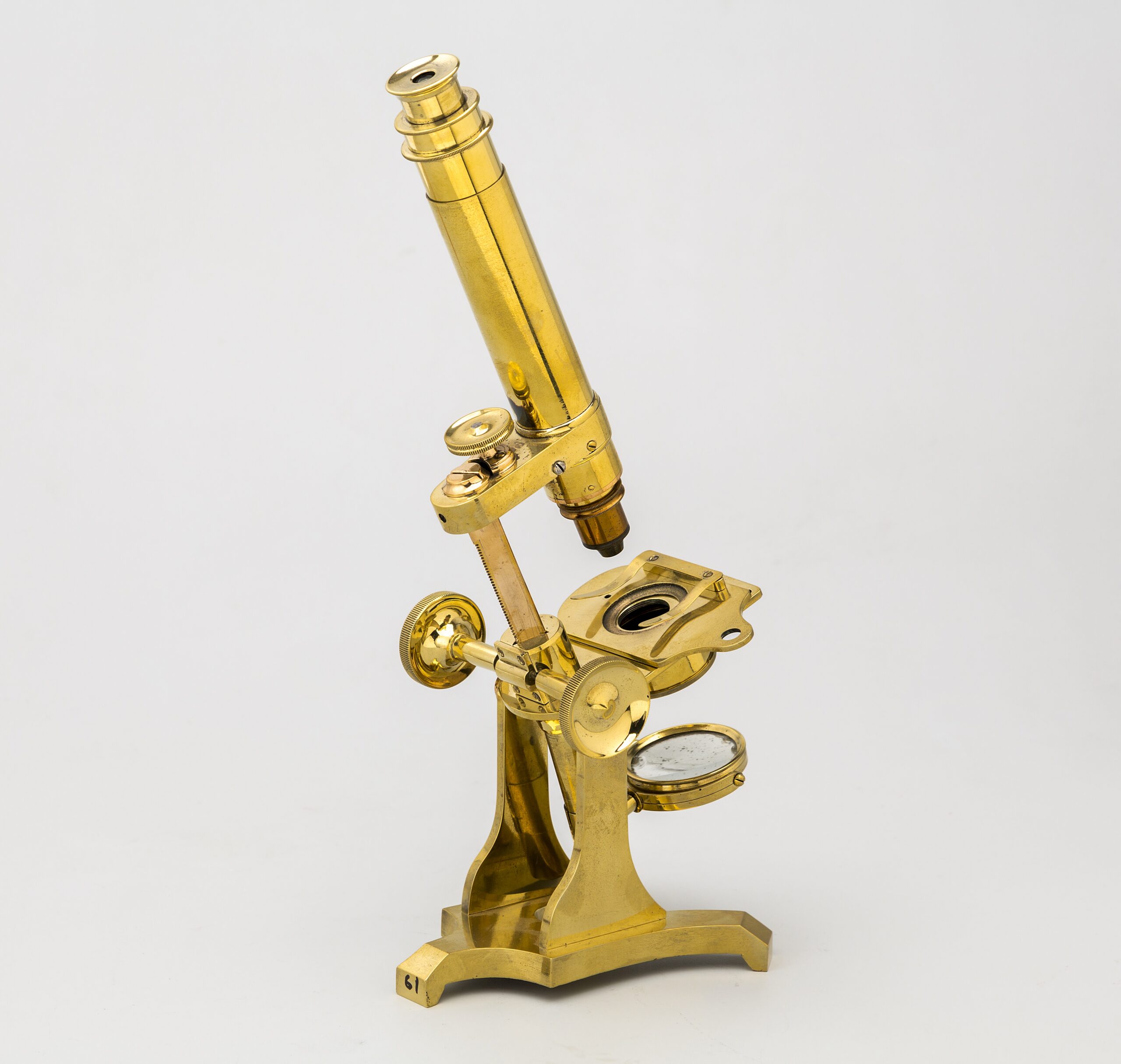 61. Gran microscopio monocular tipo Baker. c.1870