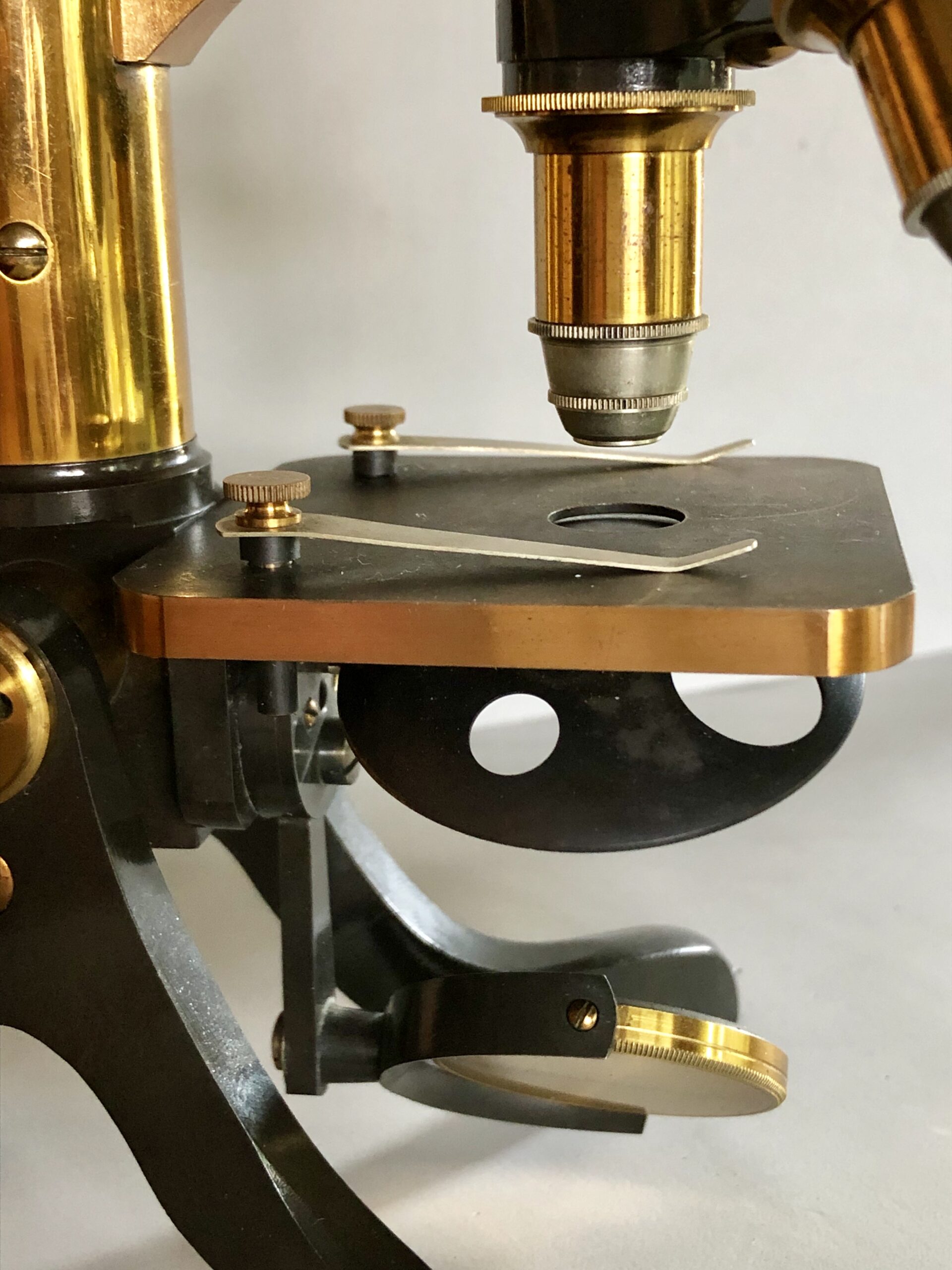 76a. Microscopio monocular Henry Crouch. Londres.