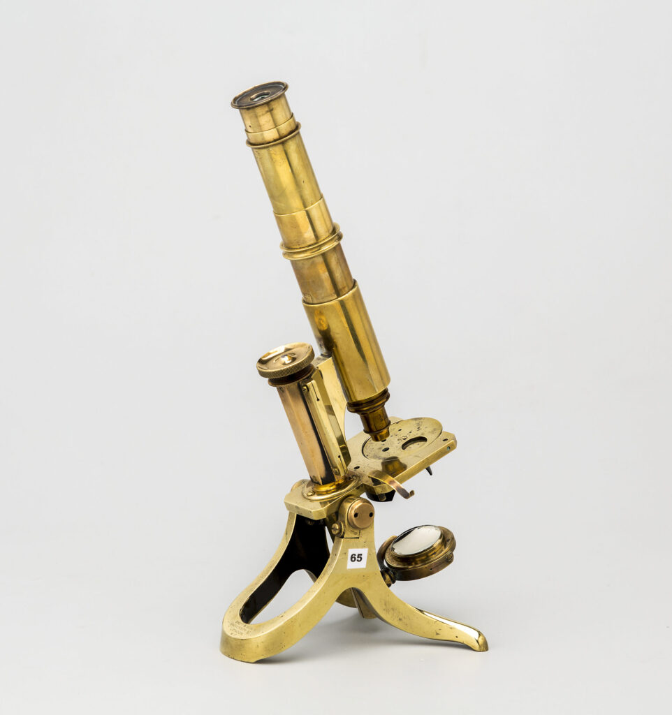 Microscopio monocular. J. Swift & son. University Street. Londres.