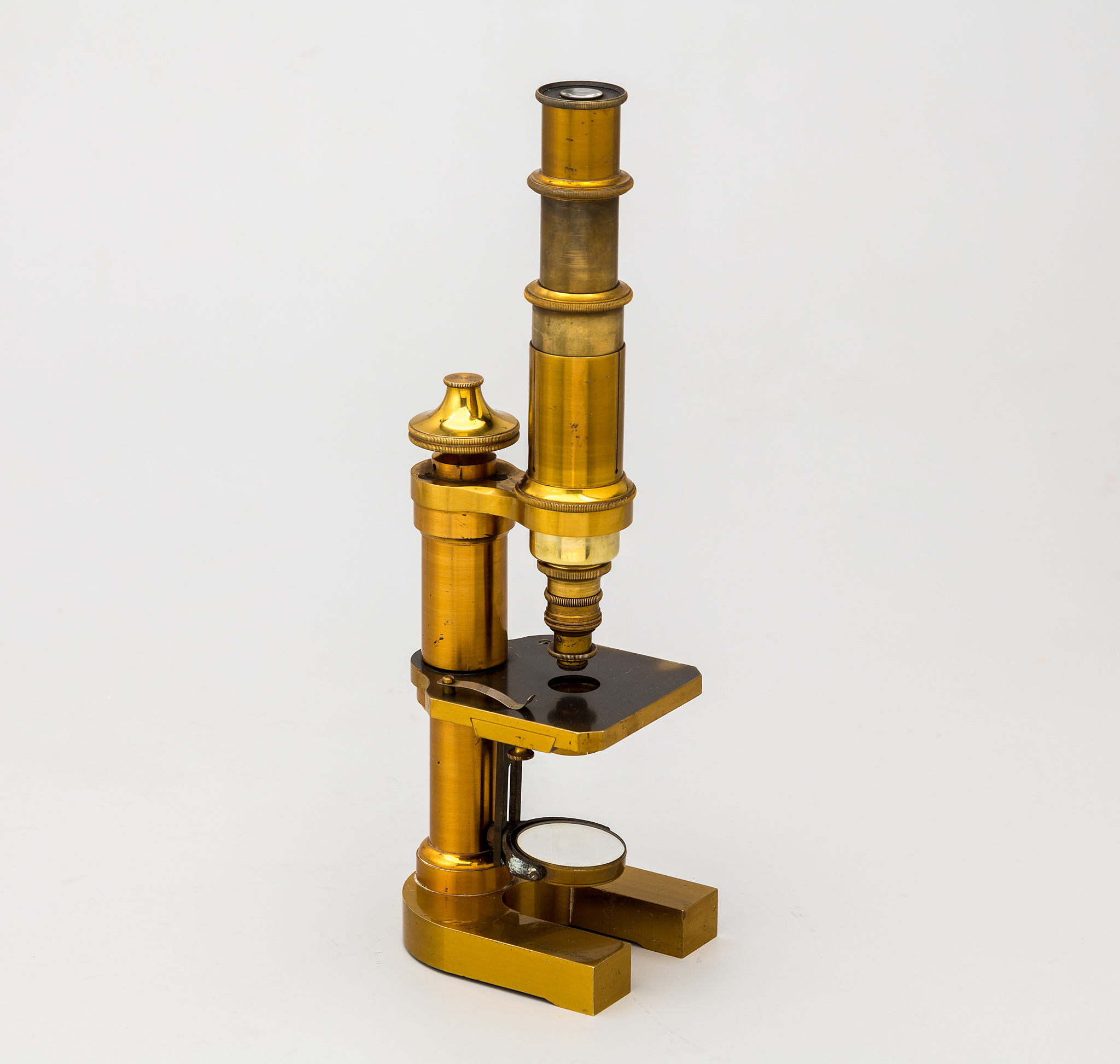 51a. Microscopio monocular vertical. Carl Zeiss. Alemania 1885