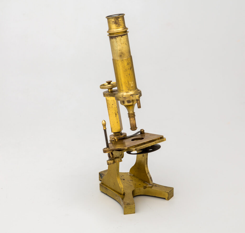Microscopio monocular con platina sistema Varley