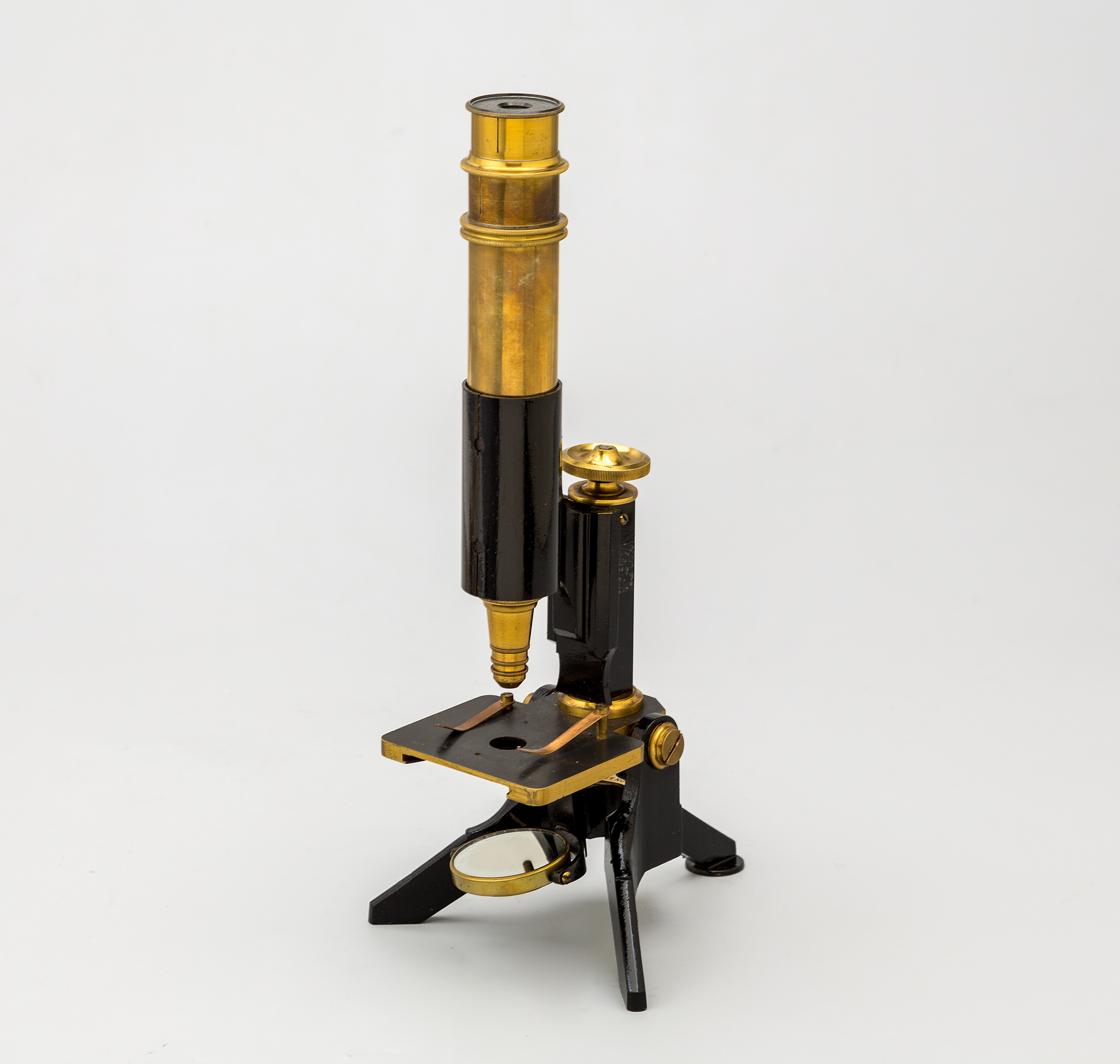 56. Microscopio monocular compuesto. F. Jackson & Co. Manchester.