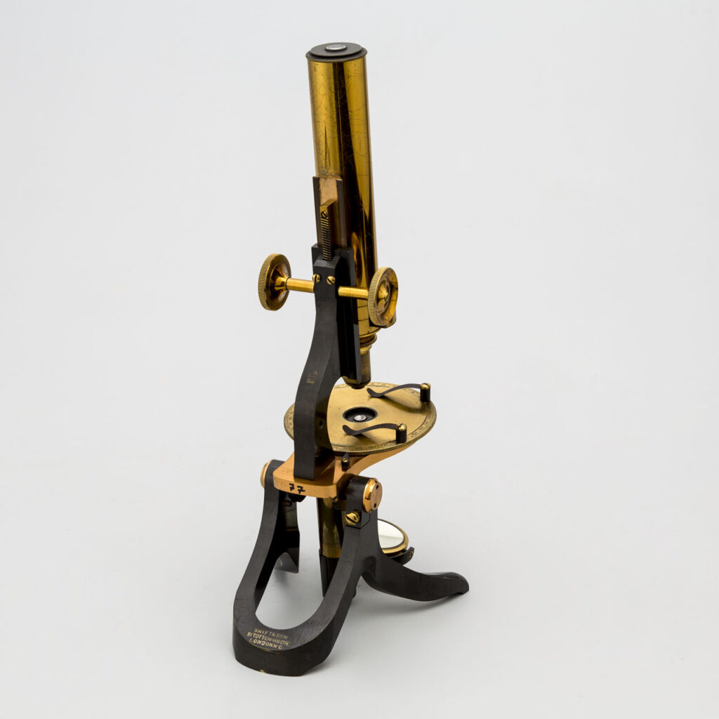 Microscopio de luz polarizada. Swift & son. Londres. c.1890